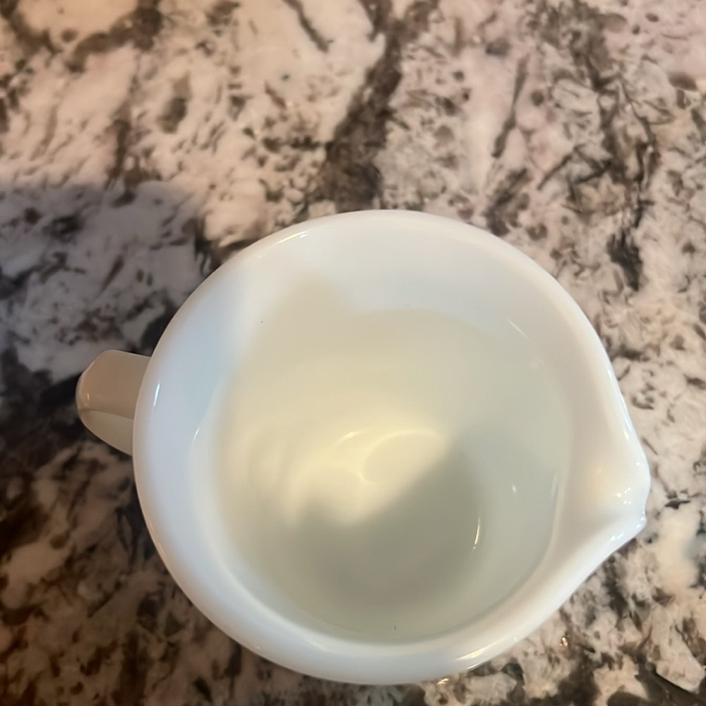 Vintage Pyrex Sugar Blow and Creamer - Picture 3 of 5